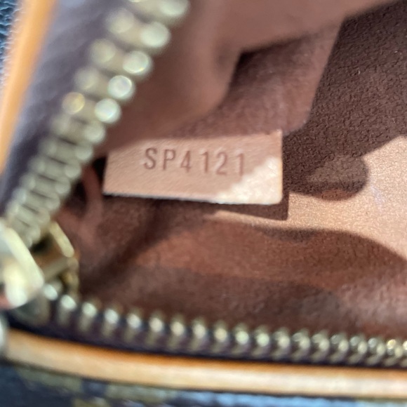 Louis Vuitton Olympe Handbag - Picture 9 of 10